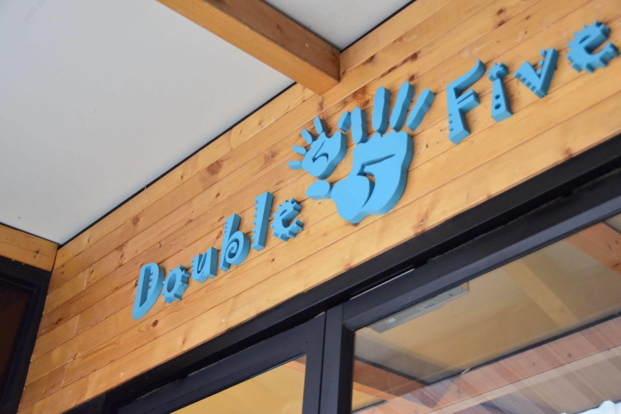 הוסטל בנגקוק Double Five מראה חיצוני תמונה